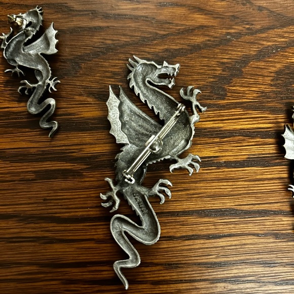Vintage JJ Artifacts Mythical Dragon Pewter Brooch and Earrings Set - Picture 4 of 5